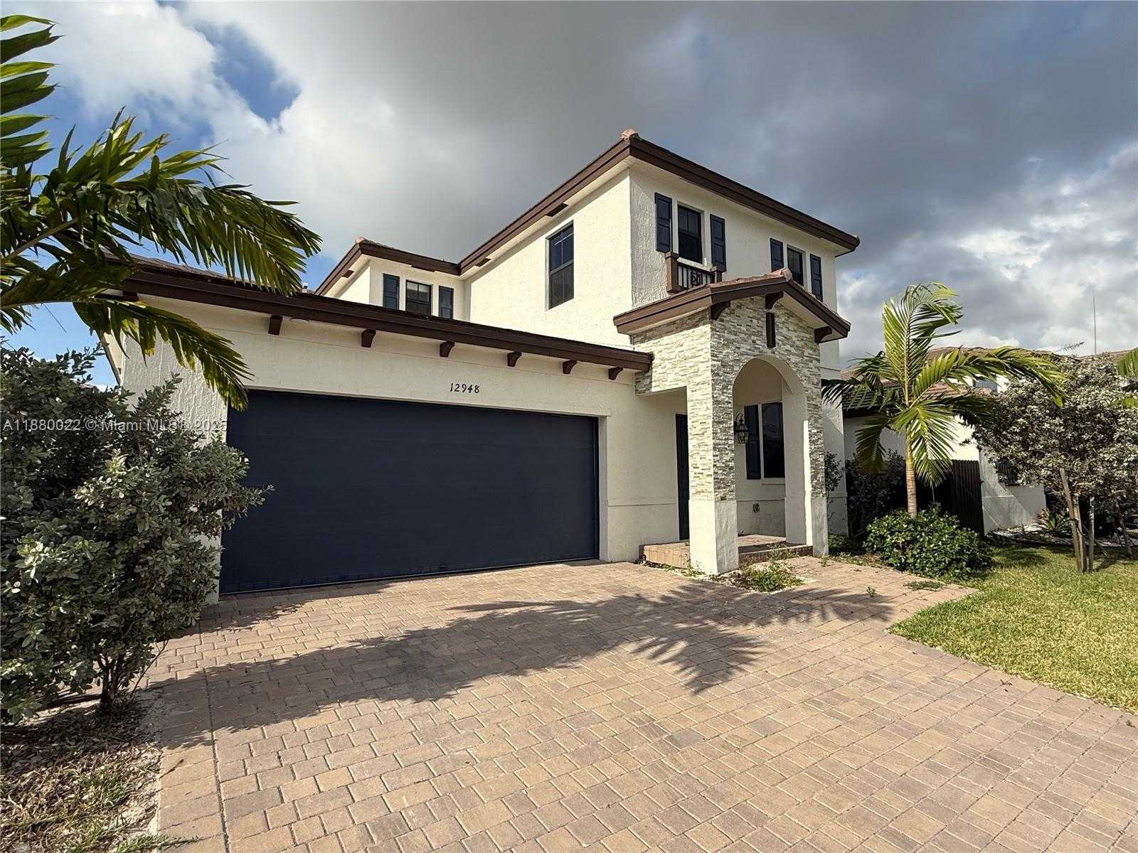 Small Image of 12948 SOUTH WEST 229TH ST #12948, Miami Number 3