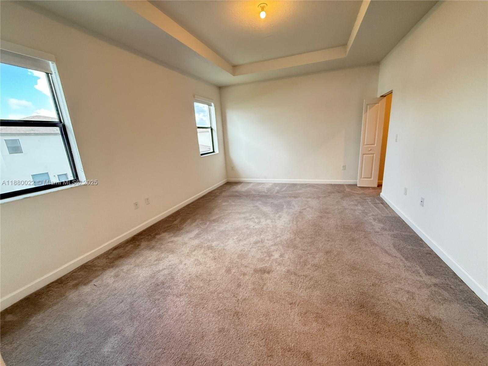 Small Image of 12948 SOUTH WEST 229TH ST #12948, Miami Number 5