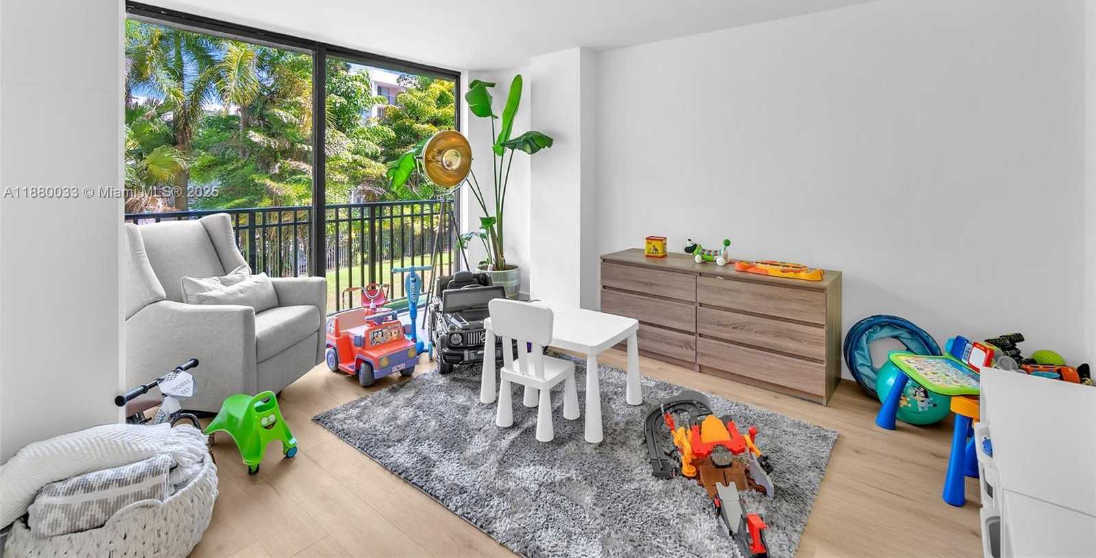 Small Image of 17021 NORTH BAY RD #206, Sunny Isles Beach Number 12