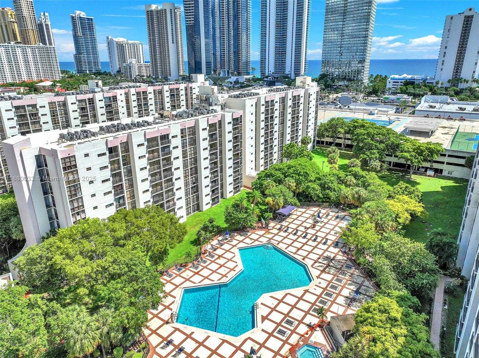 Small Image of 17021 NORTH BAY RD #206, Sunny Isles Beach Number 23