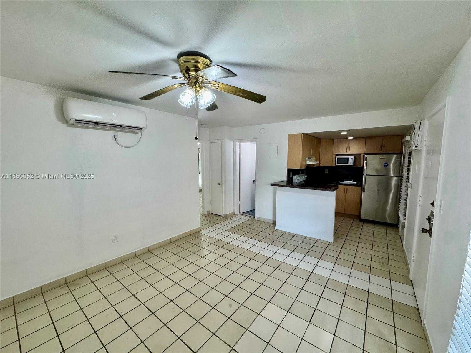 Small Image of 1600 SOUTH LE JEUNE RD #16, Coral Gables Number 5