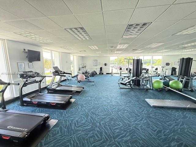 Small Image of 500 BAYVIEW DR #1821, Sunny Isles Beach Number 22
