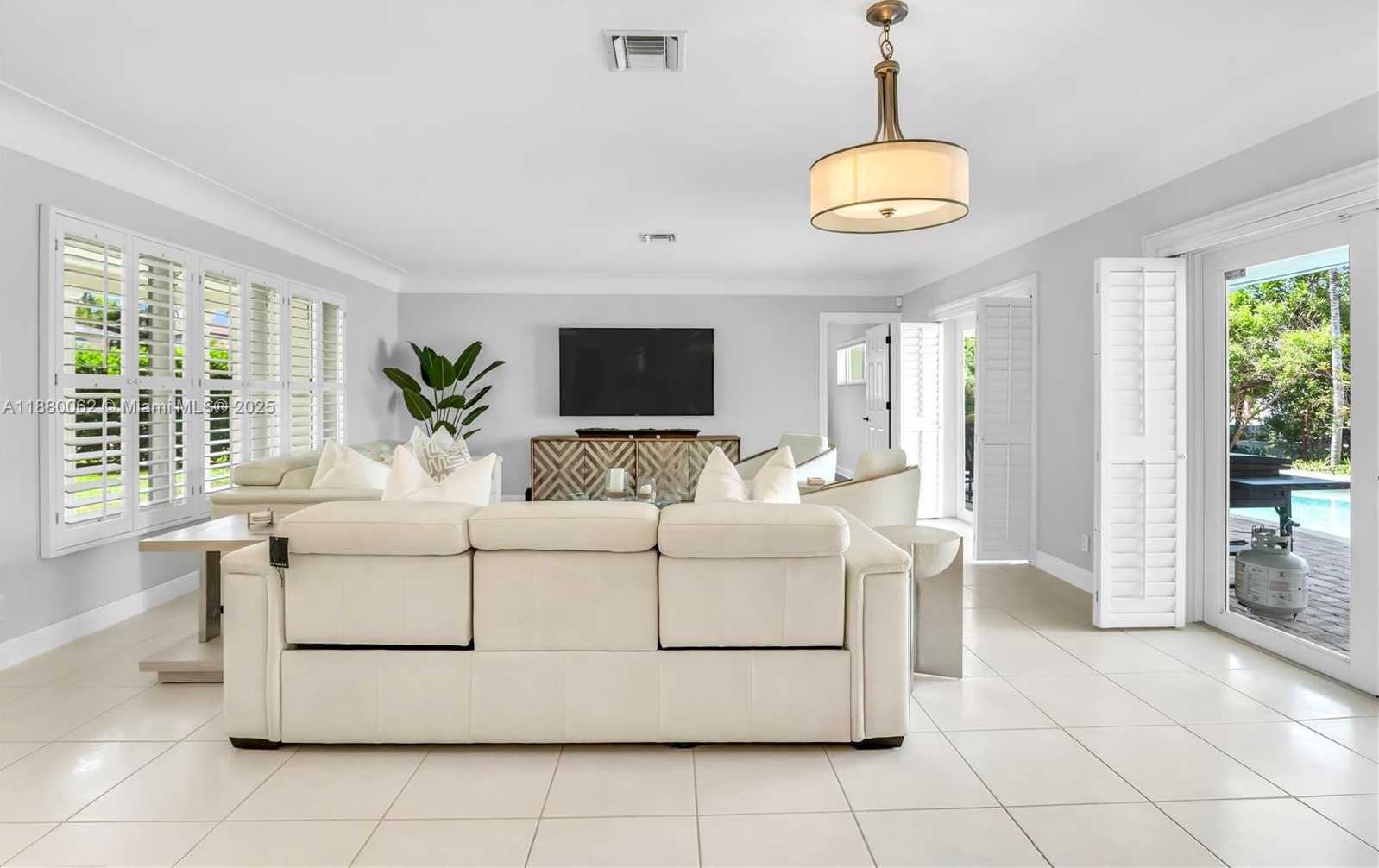 Small Image of 3921 NORTH EAST 31ST AVE, Lighthouse Point Number 7
