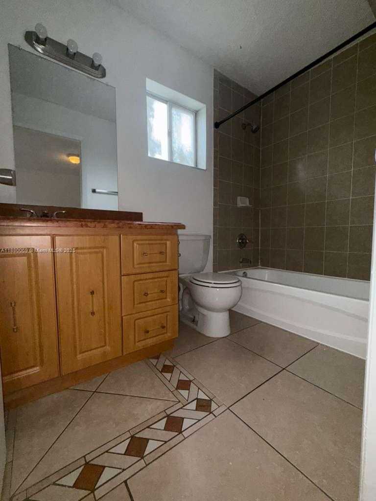 Small Image of 2660 WEST 76TH ST #209, Hialeah Number 12