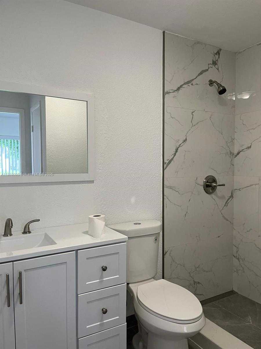 Small Image of 9580 WEST FERN LN #9580, Miramar Number 13