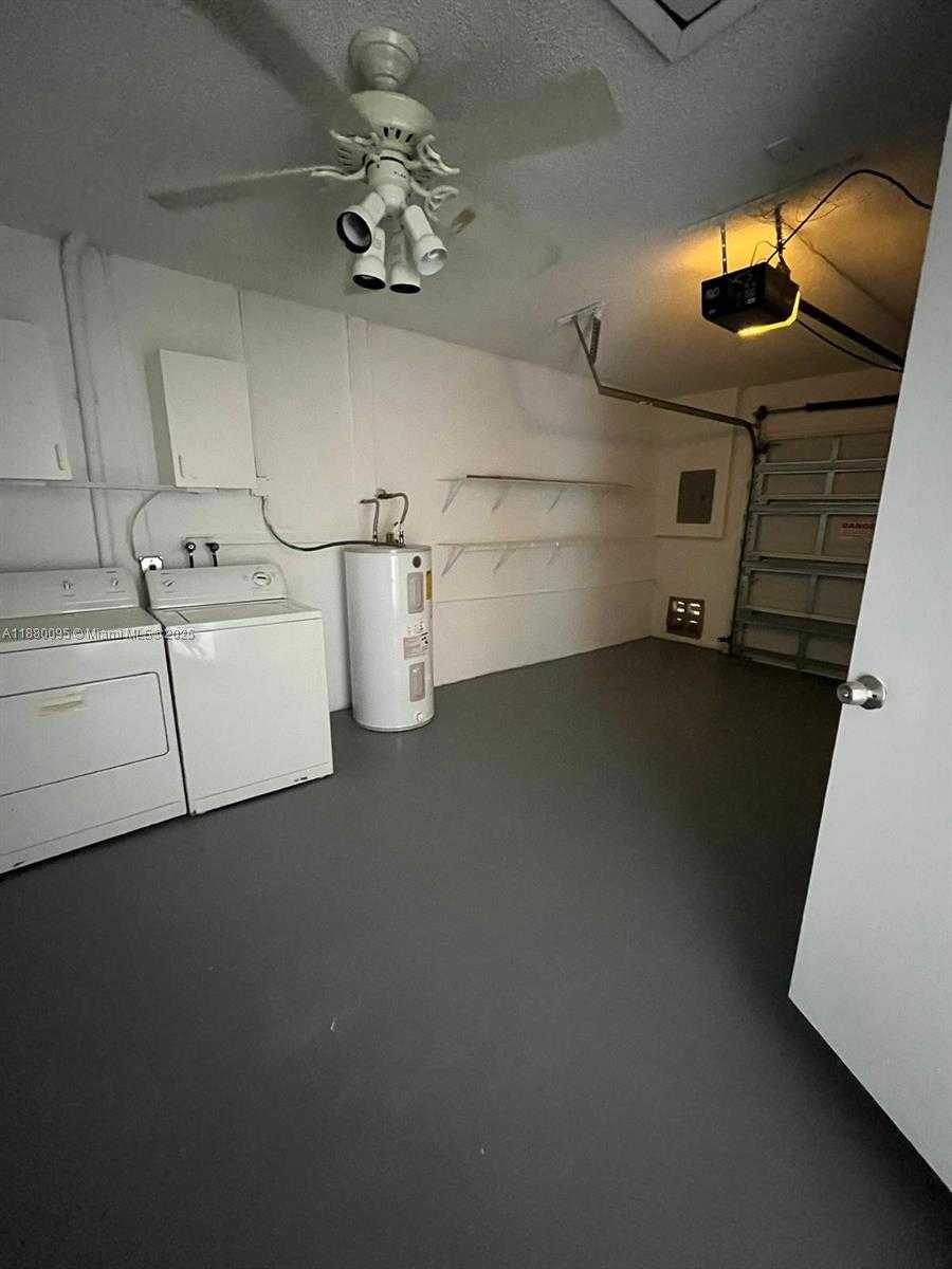Small Image of 9580 WEST FERN LN #9580, Miramar Number 23