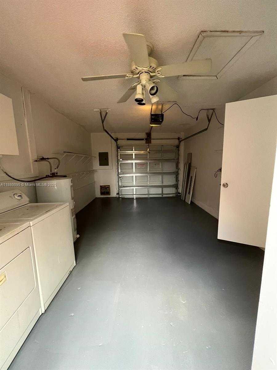 Small Image of 9580 WEST FERN LN #9580, Miramar Number 26