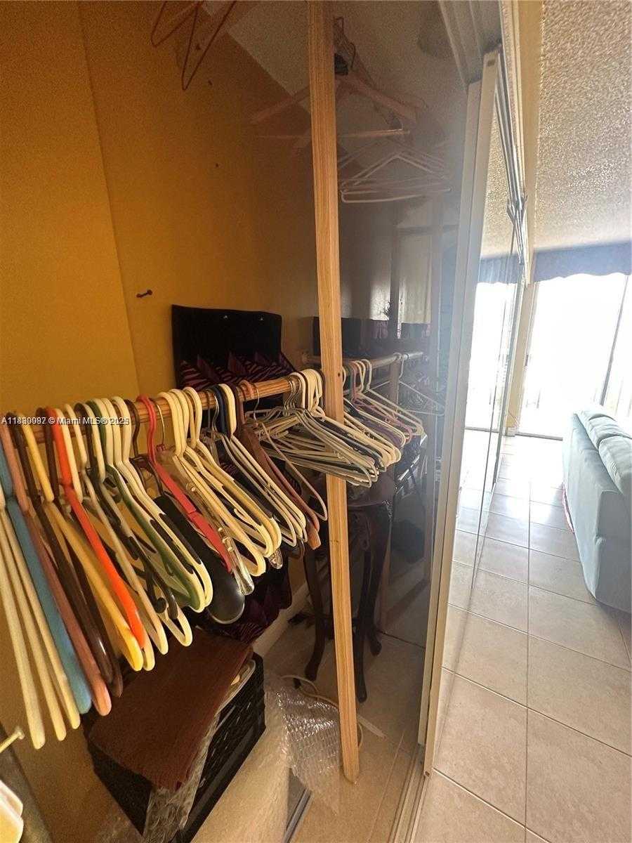 Small Image of 720 COLLINS AVE #506, Miami Beach Number 15