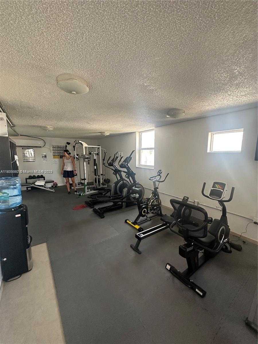 Small Image of 720 COLLINS AVE #506, Miami Beach Number 19