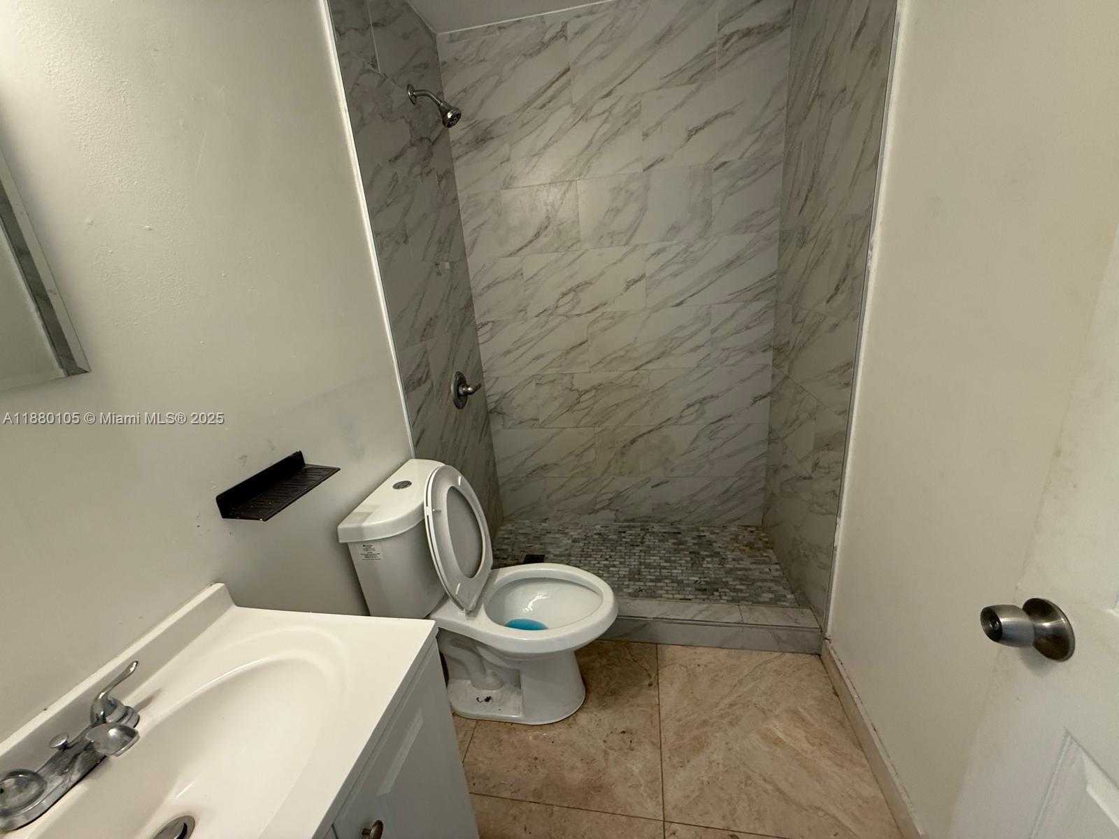 Small Image of 2813 DEWEY ST #A, Hollywood Number 12