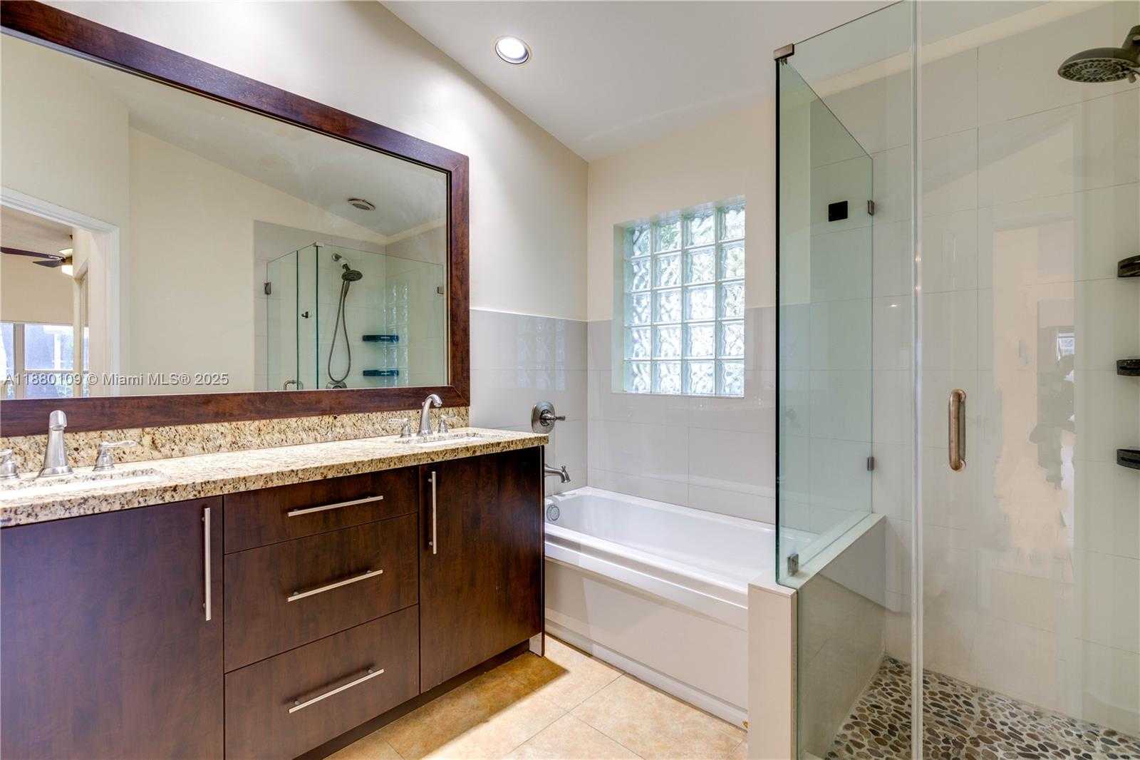 Small Image of 1501 SOUTH WEST 149TH AVE, Pembroke Pines Number 15
