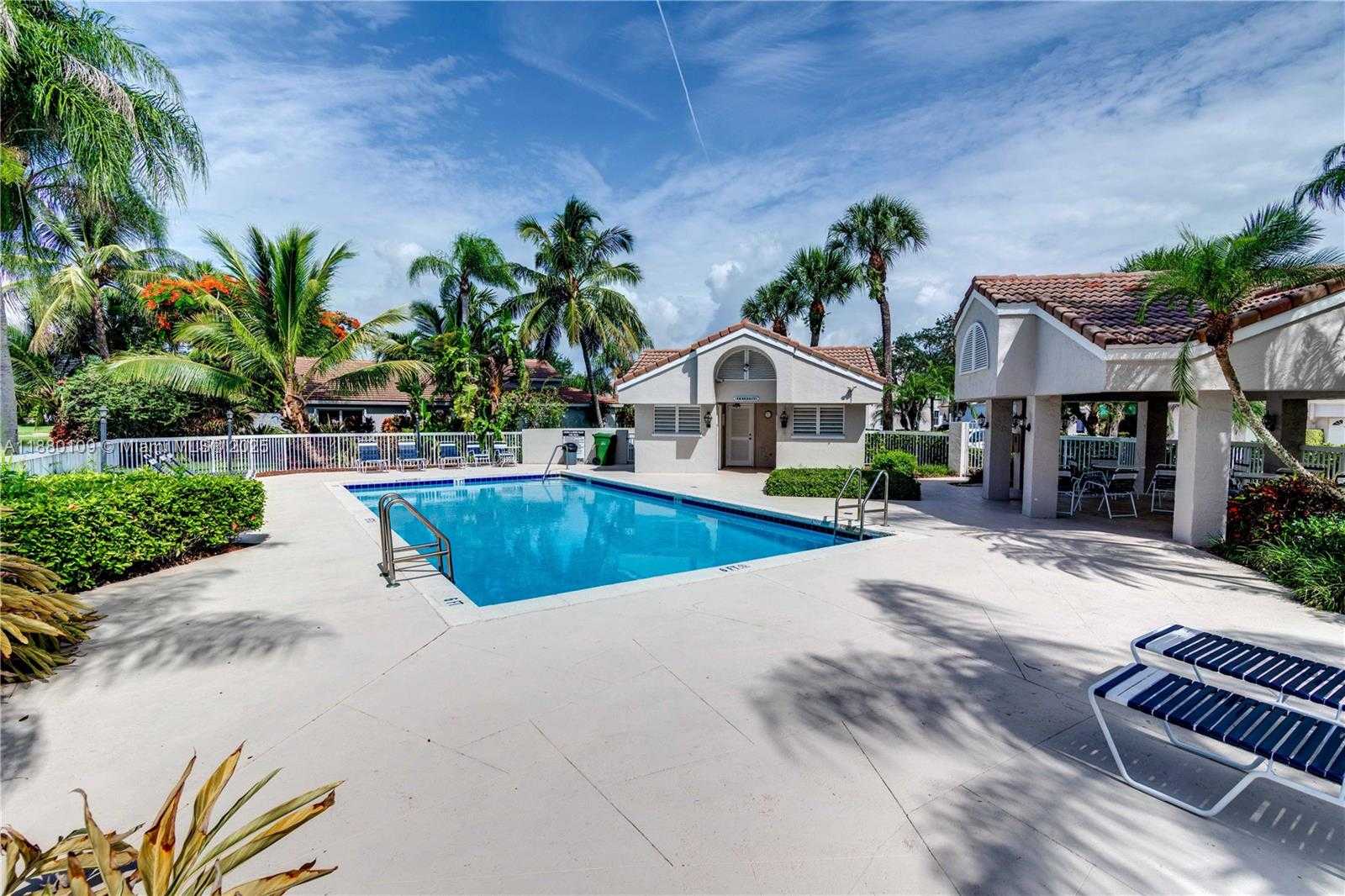Small Image of 1501 SOUTH WEST 149TH AVE, Pembroke Pines Number 32