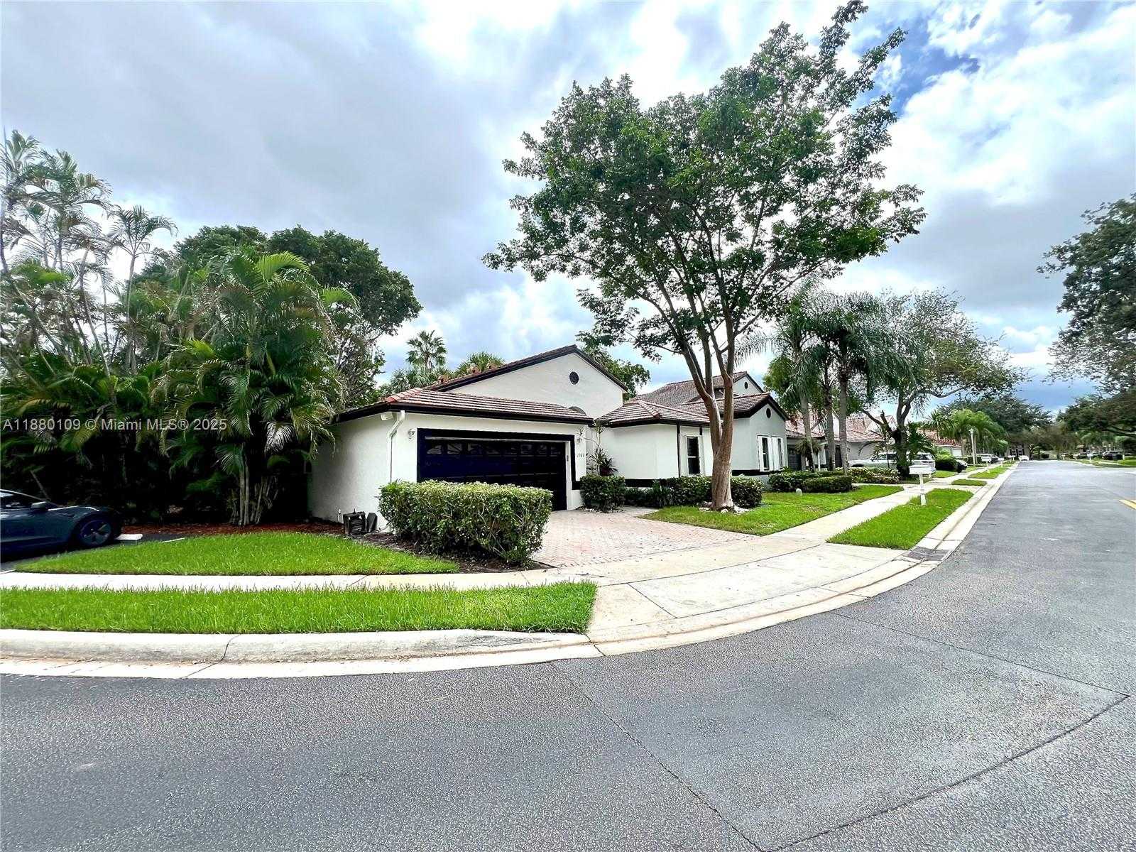 Small Image of 1501 SOUTH WEST 149TH AVE, Pembroke Pines Number 4