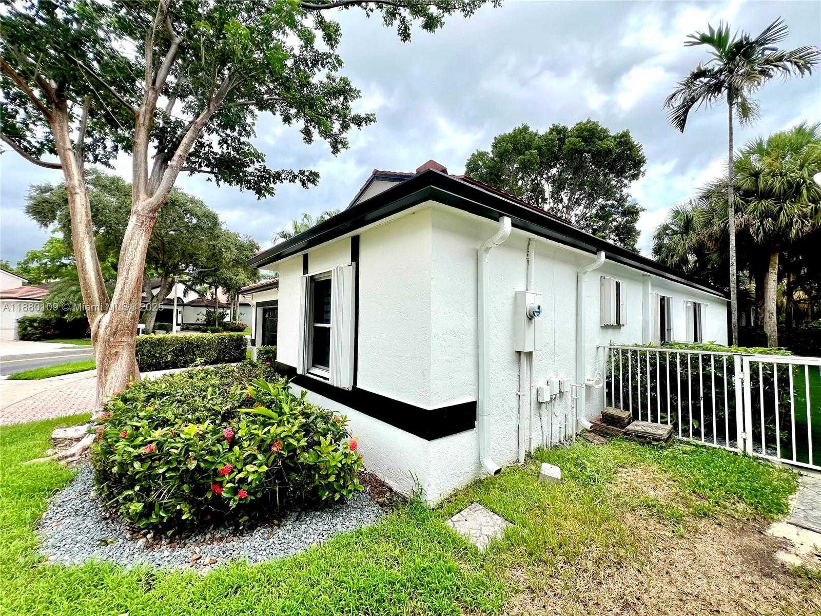 Small Image of 1501 SOUTH WEST 149TH AVE, Pembroke Pines Number 7