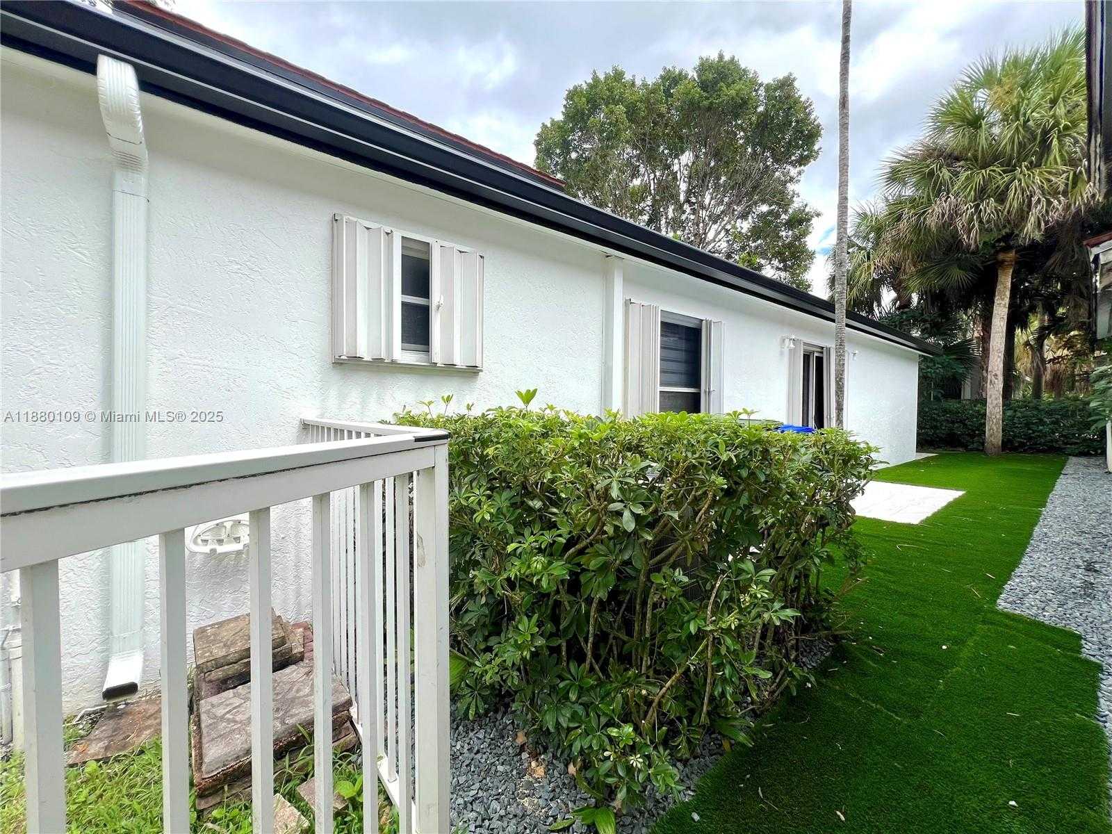 Small Image of 1501 SOUTH WEST 149TH AVE, Pembroke Pines Number 8