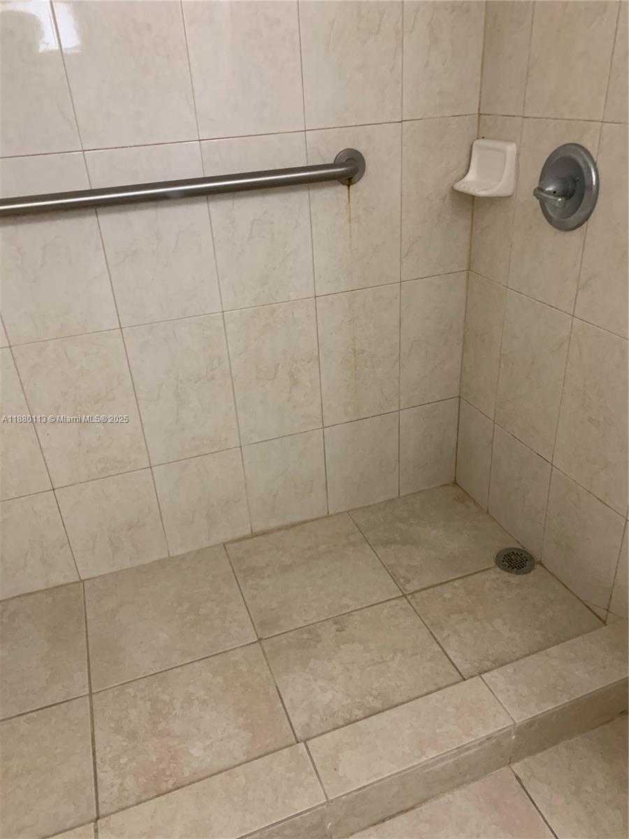 Small Image of 8820 FONTAINEBLEAU BLVD #105, Miami Number 13