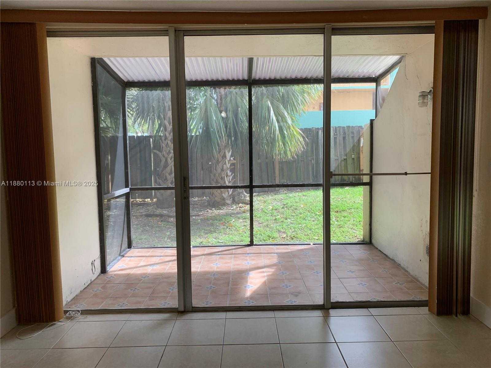 Small Image of 8820 FONTAINEBLEAU BLVD #105, Miami Number 4