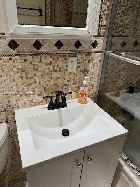 Small Image of 1619 NORTH WEST 52ND ST #1, Miami Number 14
