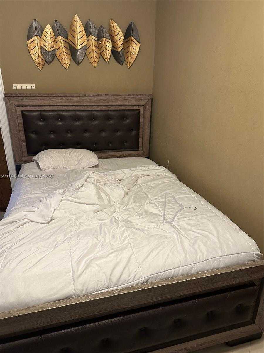 Small Image of 1619 NORTH WEST 52ND ST #1, Miami Number 16