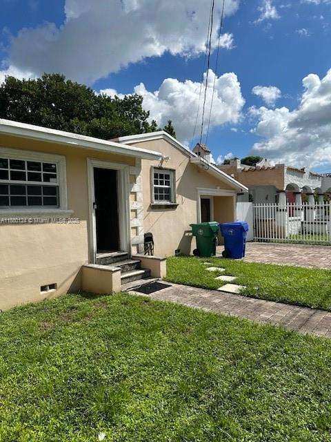 Small Image of 1619 NORTH WEST 52ND ST #1, Miami Number 2