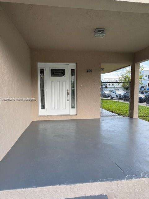 Small Image of 200 NORTH EAST 44TH ST, Miami Number 3
