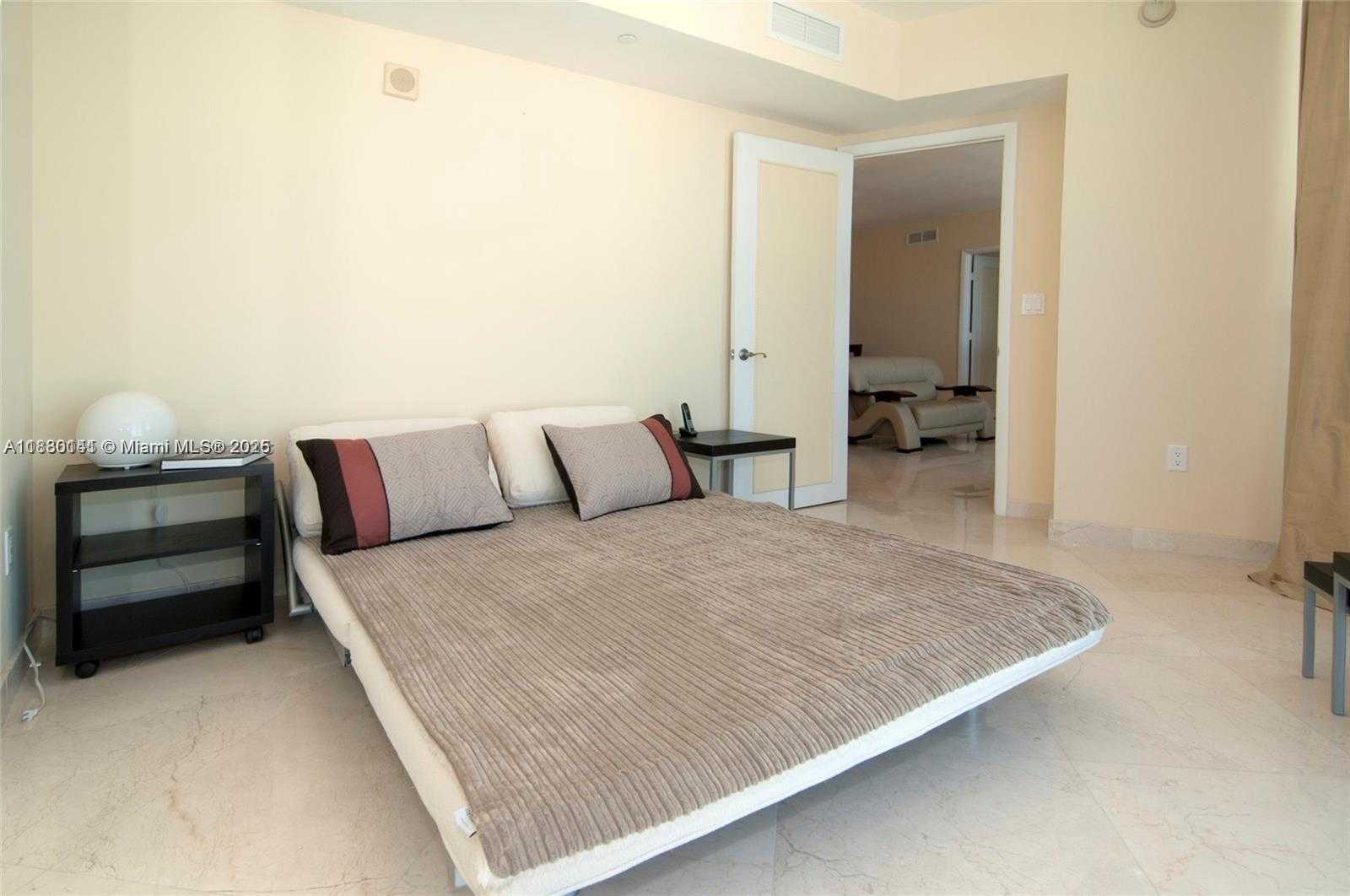 Small Image of 17201 COLLINS AVE #4002, Sunny Isles Beach Number 15