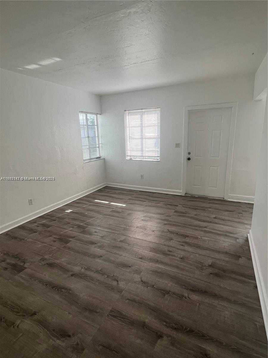 Small Image of 840 81ST ST #3, Miami Beach Number 4