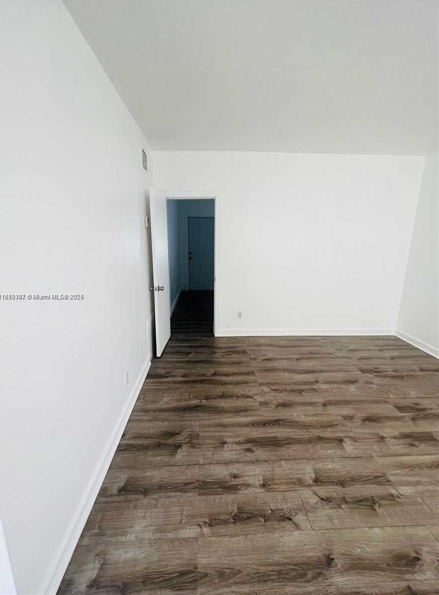 Small Image of 840 81ST ST #3, Miami Beach Number 7