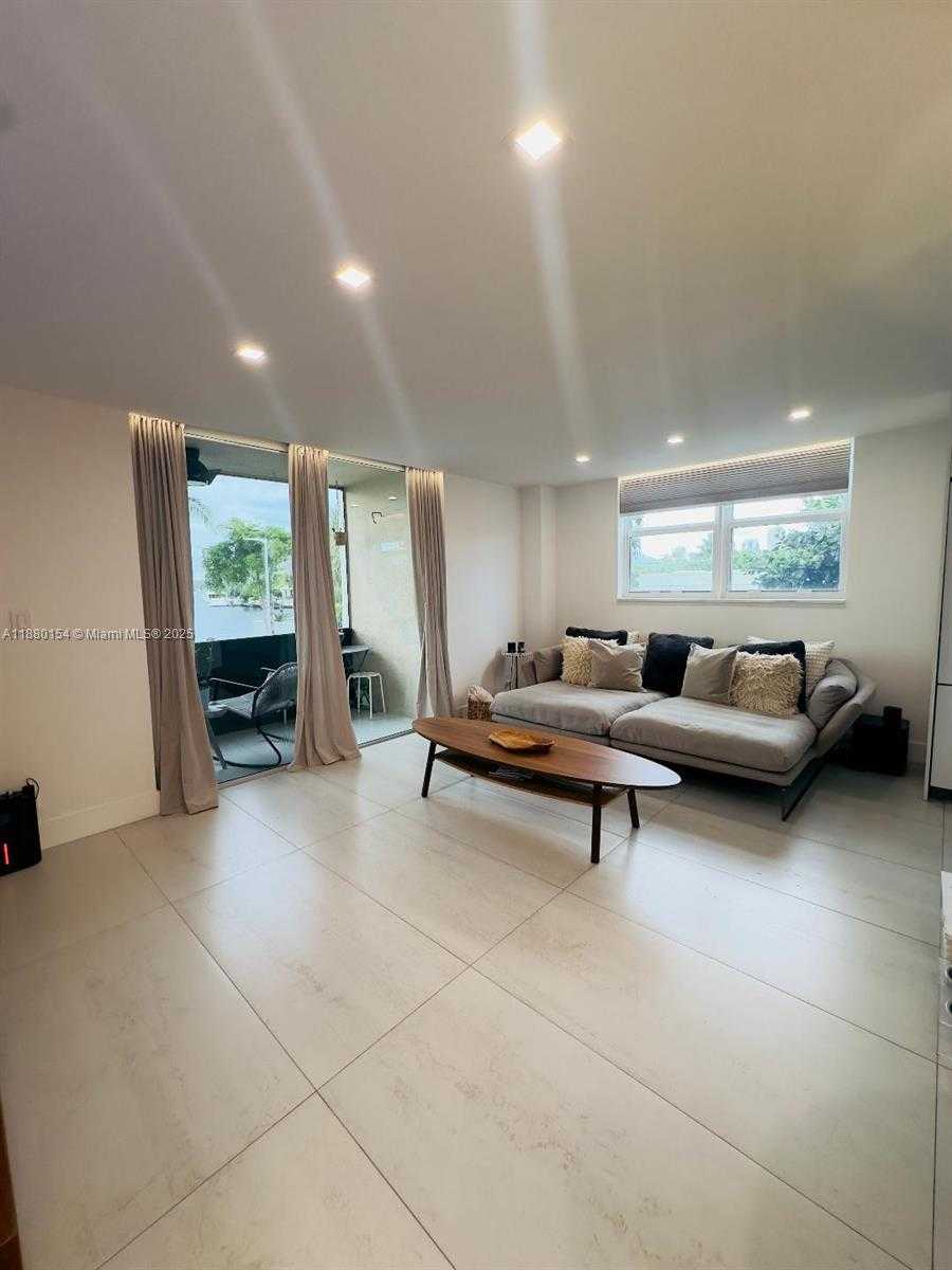 Small Image of 2821 NORTH EAST 163RD ST #2R, North Miami Beach Number 11