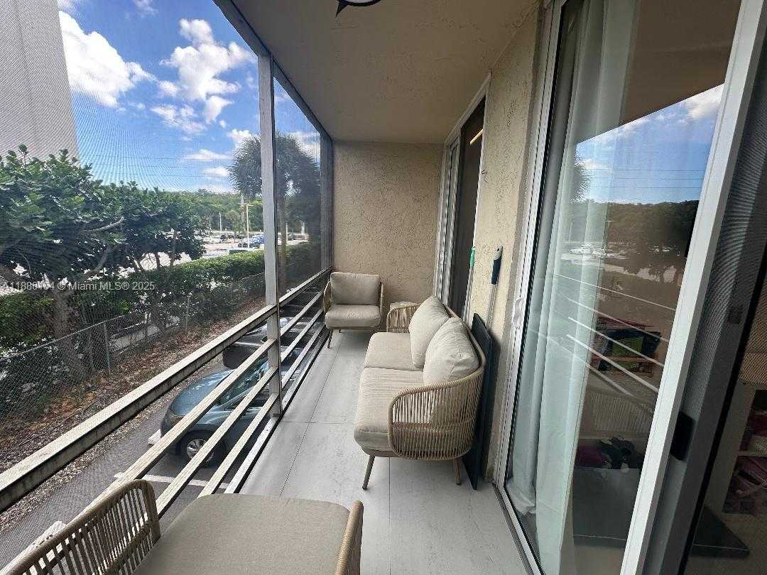 Small Image of 2821 NORTH EAST 163RD ST #2R, North Miami Beach Number 27