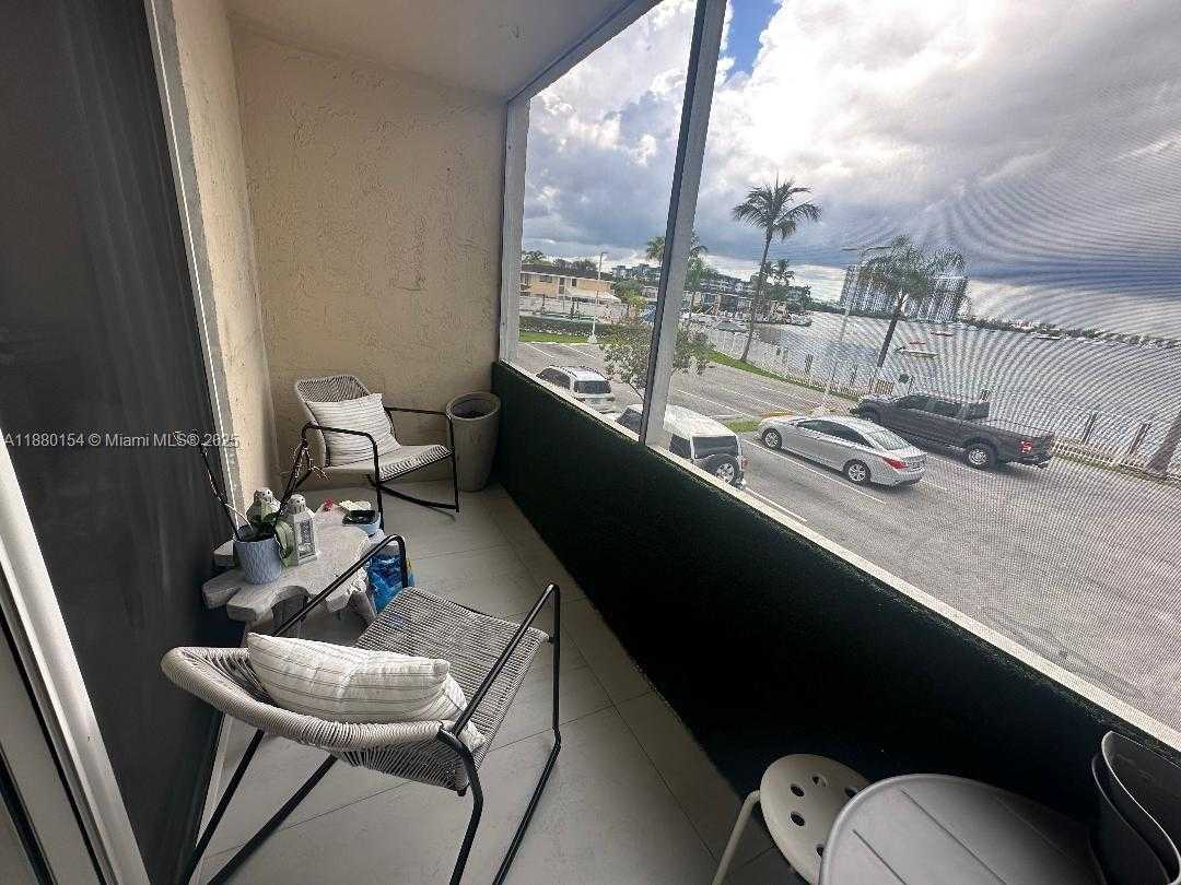 Small Image of 2821 NORTH EAST 163RD ST #2R, North Miami Beach Number 29