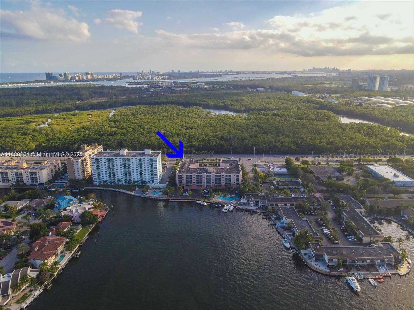 Small Image of 2821 NORTH EAST 163RD ST #2R, North Miami Beach Number 30