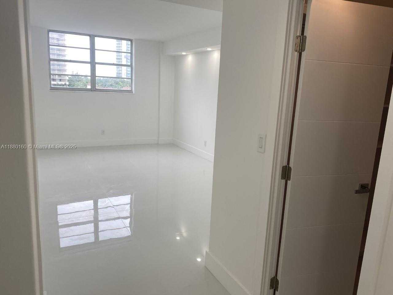 Small Image of 19390 COLLINS AVE #527, Sunny Isles Beach Number 29