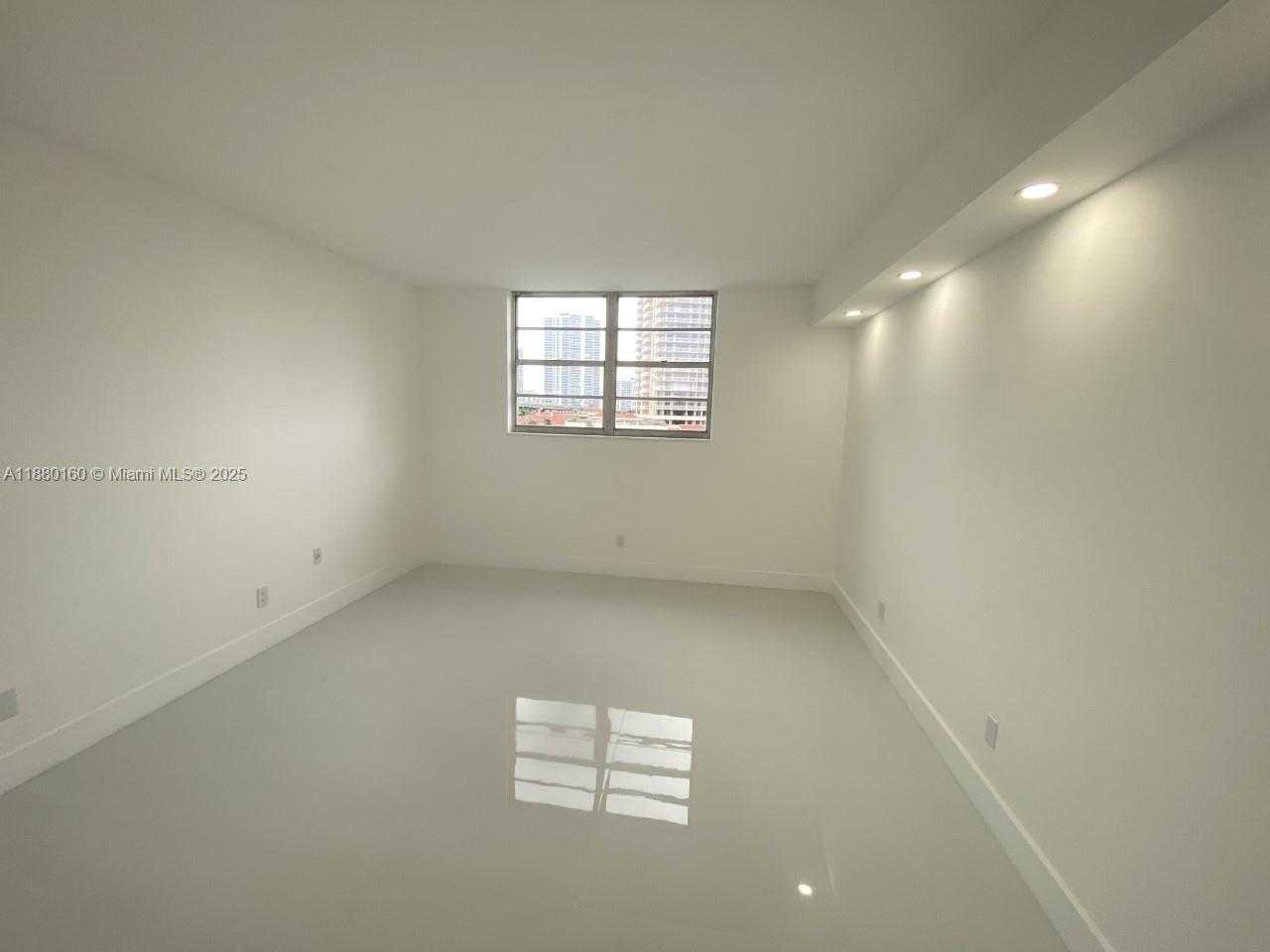 Small Image of 19390 COLLINS AVE #527, Sunny Isles Beach Number 31