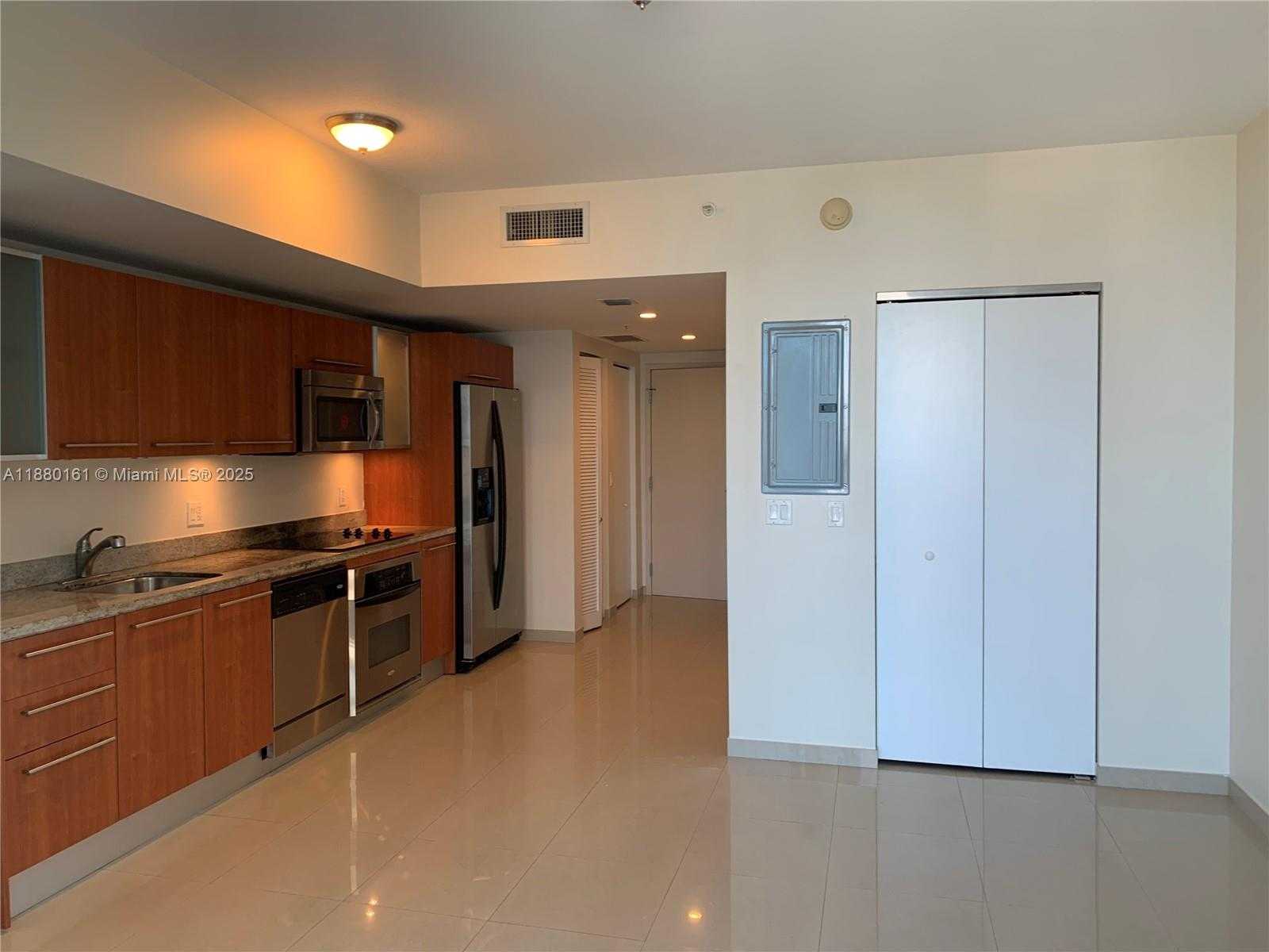 Small Image of 185 SOUTH WEST 7TH ST #1606, Miami Number 9