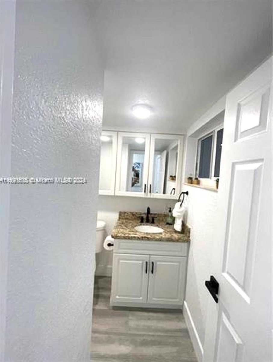 Small Image of 4000 NORTH EAST 170TH ST #402, North Miami Beach Number 17
