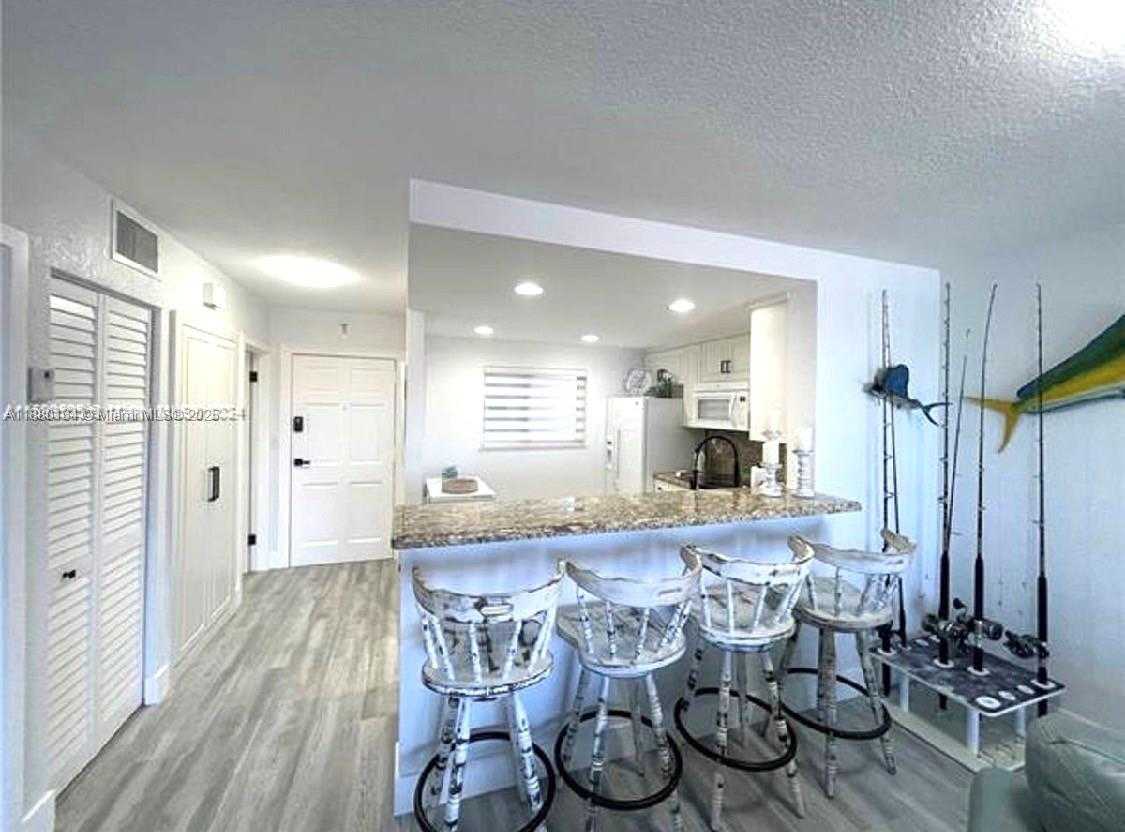 Small Image of 4000 NORTH EAST 170TH ST #402, North Miami Beach Number 6