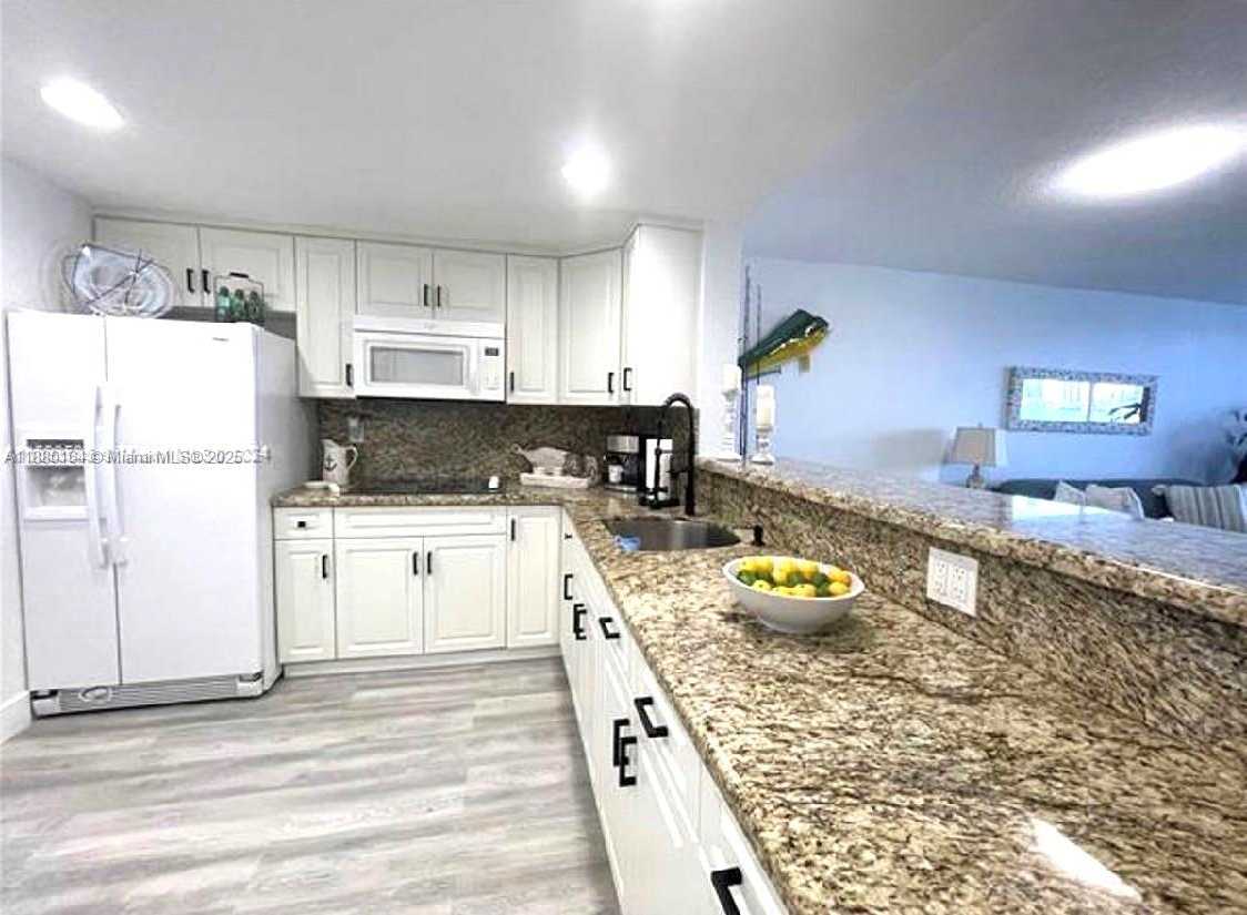 Small Image of 4000 NORTH EAST 170TH ST #402, North Miami Beach Number 8
