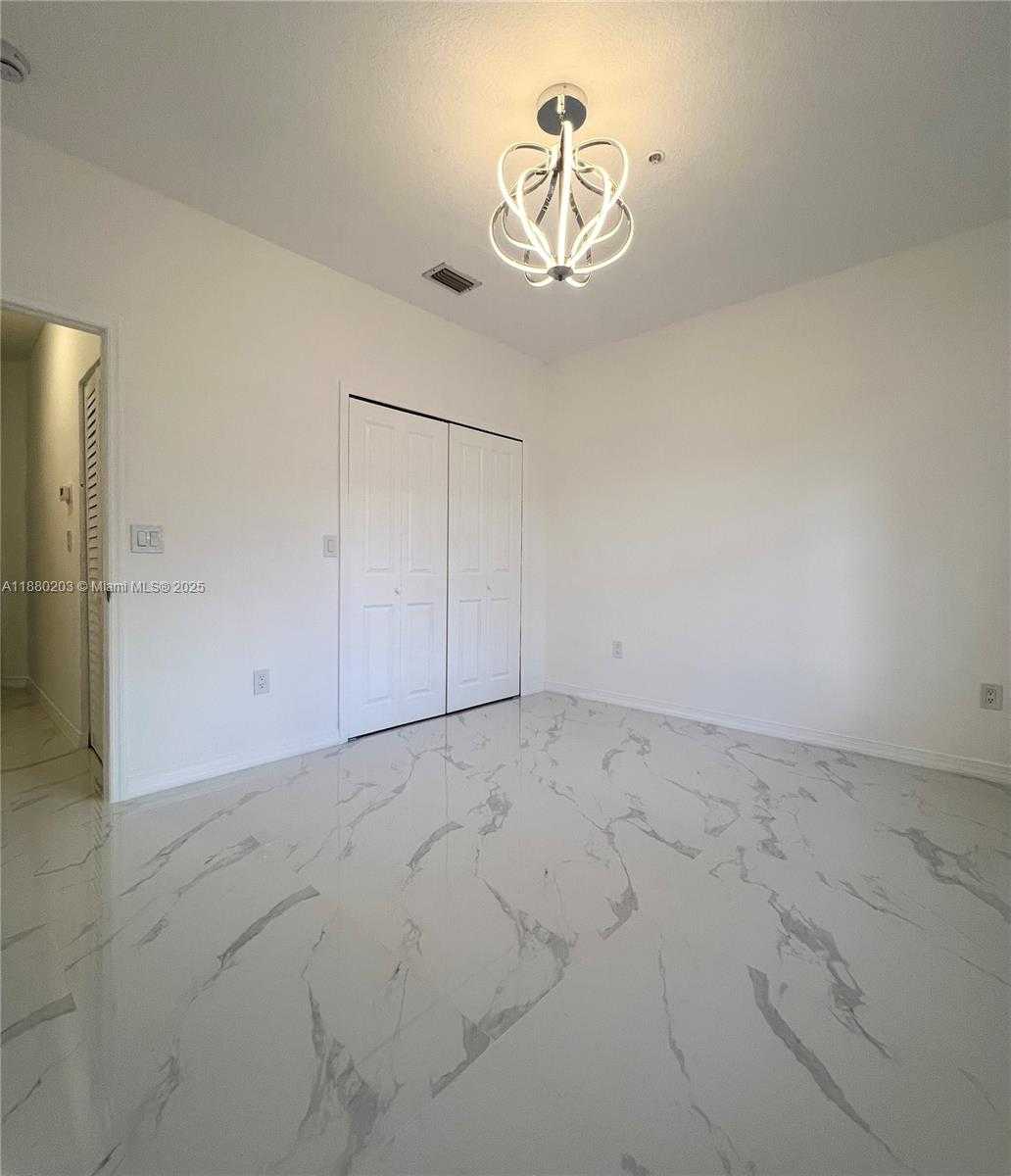 Small Image of 5600 NORTH WEST 114TH PL #103, Doral Number 16