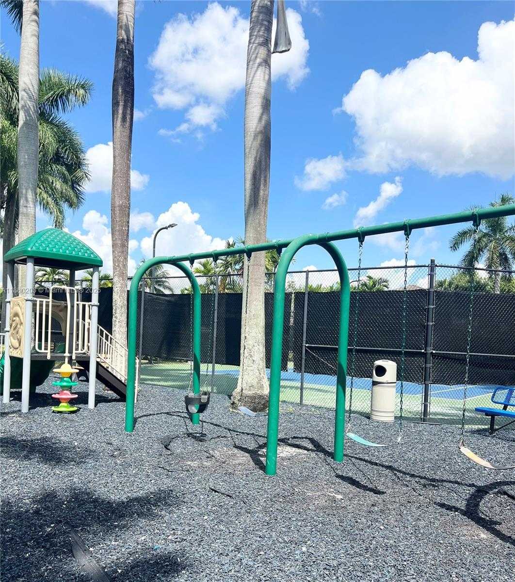 Small Image of 5600 NORTH WEST 114TH PL #103, Doral Number 32