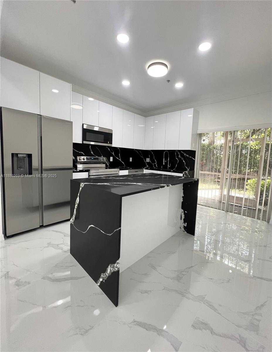 Small Image of 5600 NORTH WEST 114TH PL #103, Doral Number 4