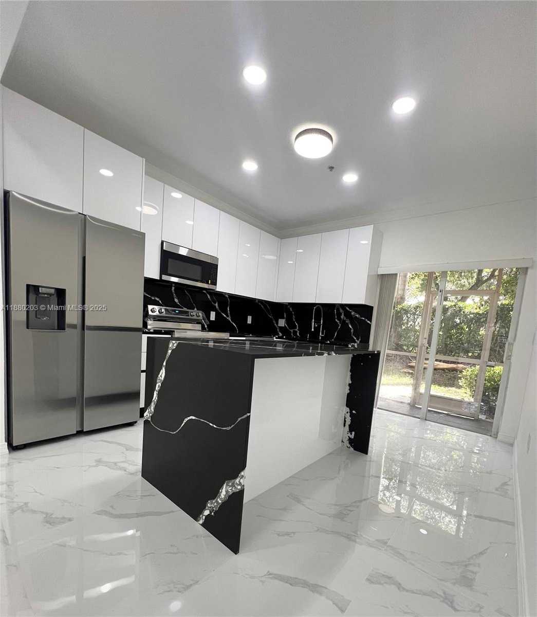 Small Image of 5600 NORTH WEST 114TH PL #103, Doral Number 6