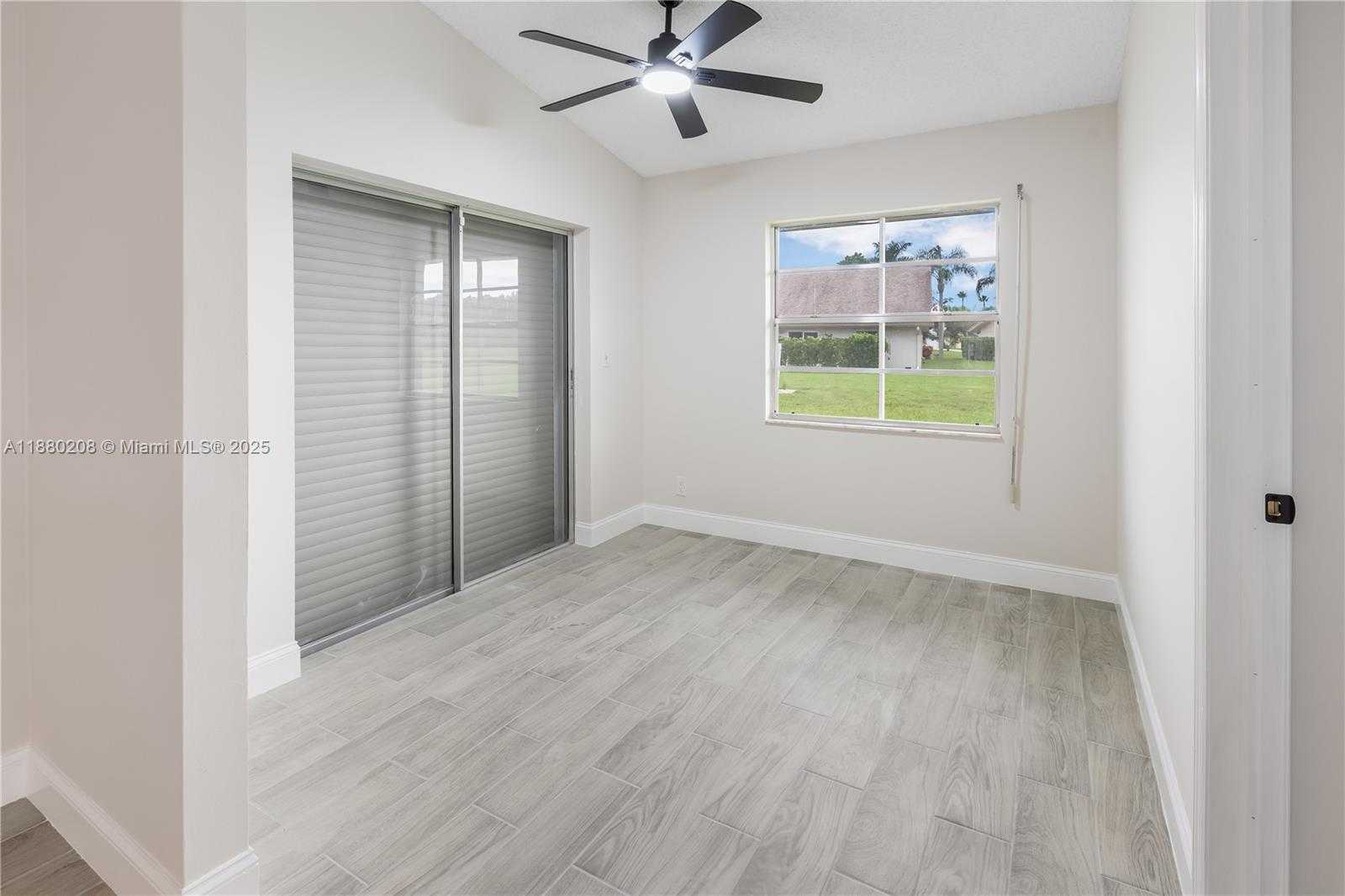 Small Image of 5284 TIFFANY ANNE CIR, West Palm Beach Number 6
