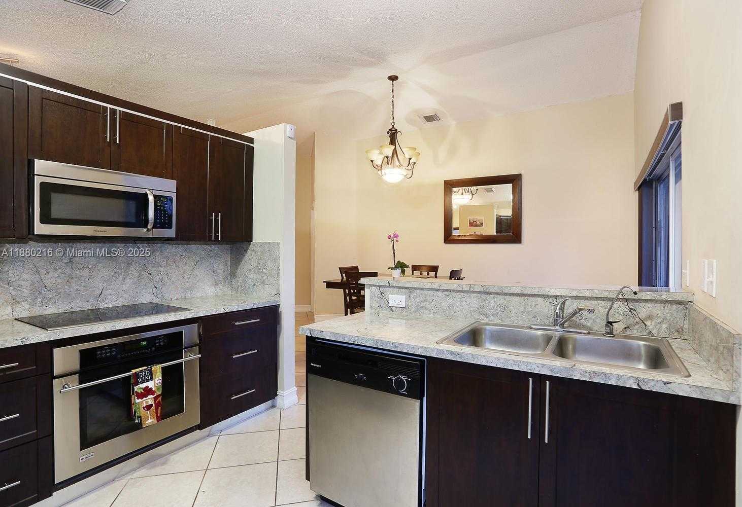 Small Image of 14285 SOUTH WEST 176TH TER, Miami Number 11