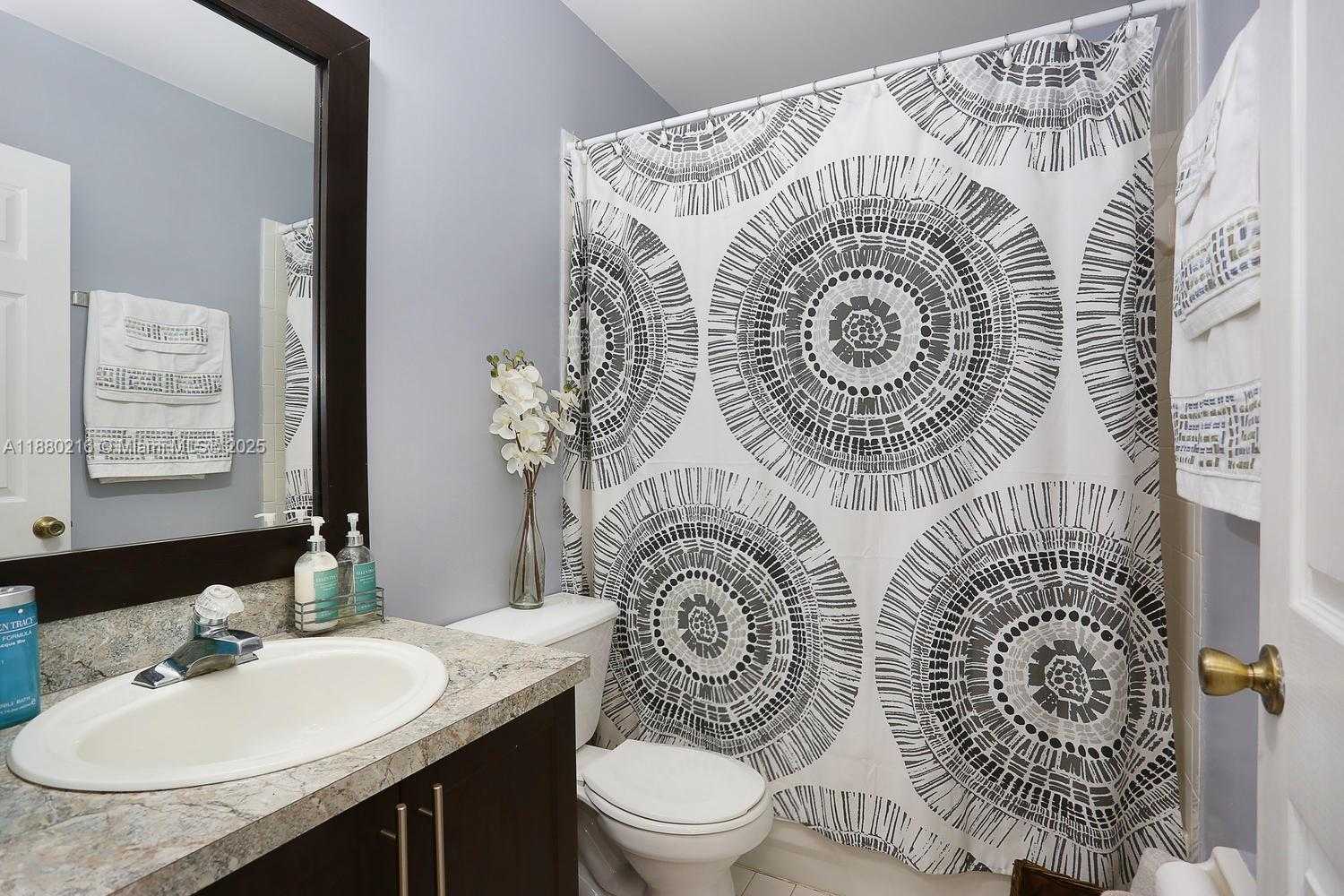 Small Image of 14285 SOUTH WEST 176TH TER, Miami Number 18