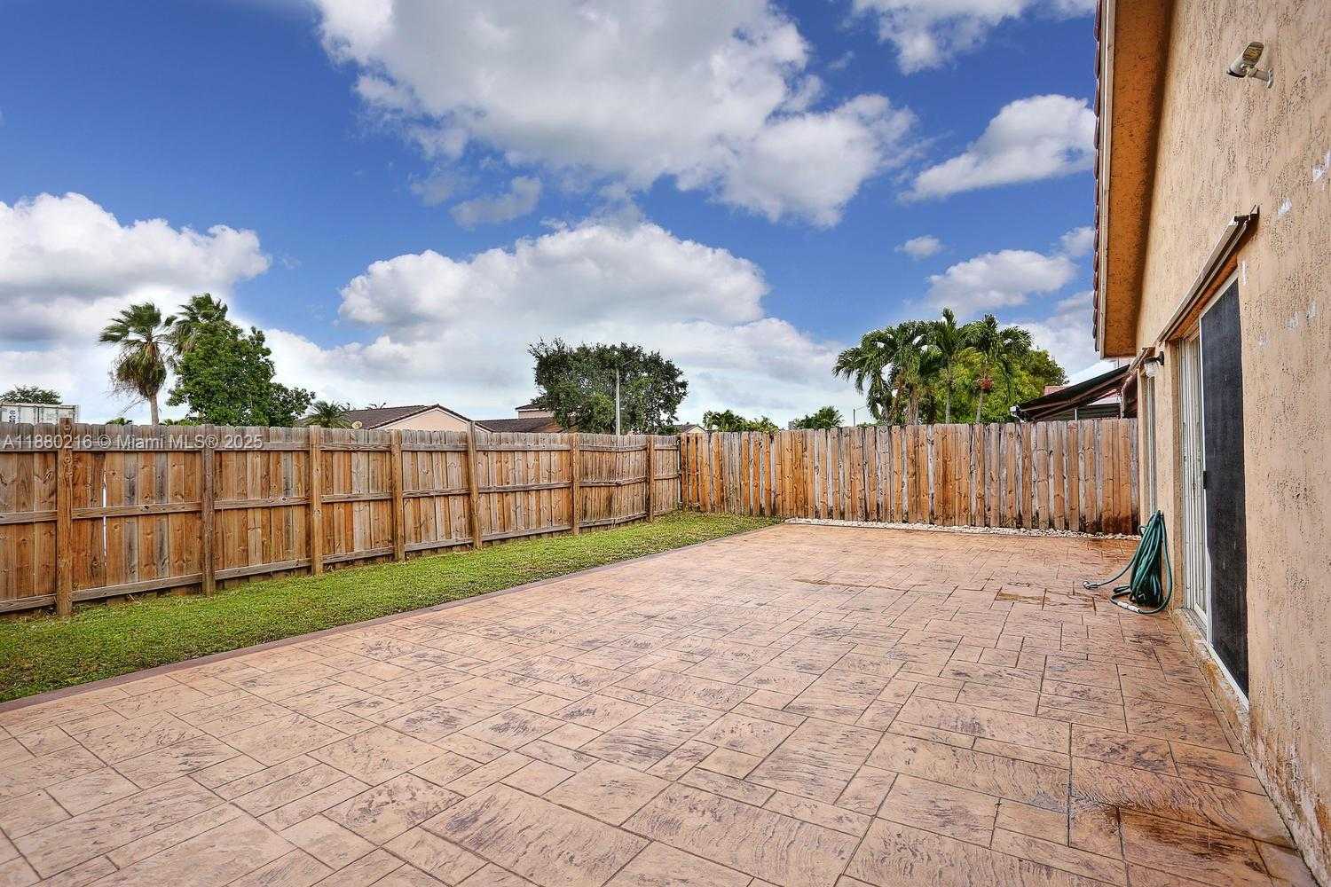 Small Image of 14285 SOUTH WEST 176TH TER, Miami Number 19