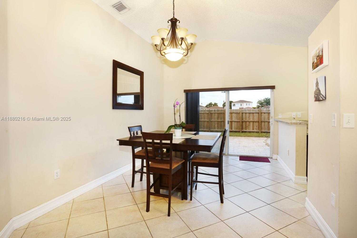 Small Image of 14285 SOUTH WEST 176TH TER, Miami Number 7