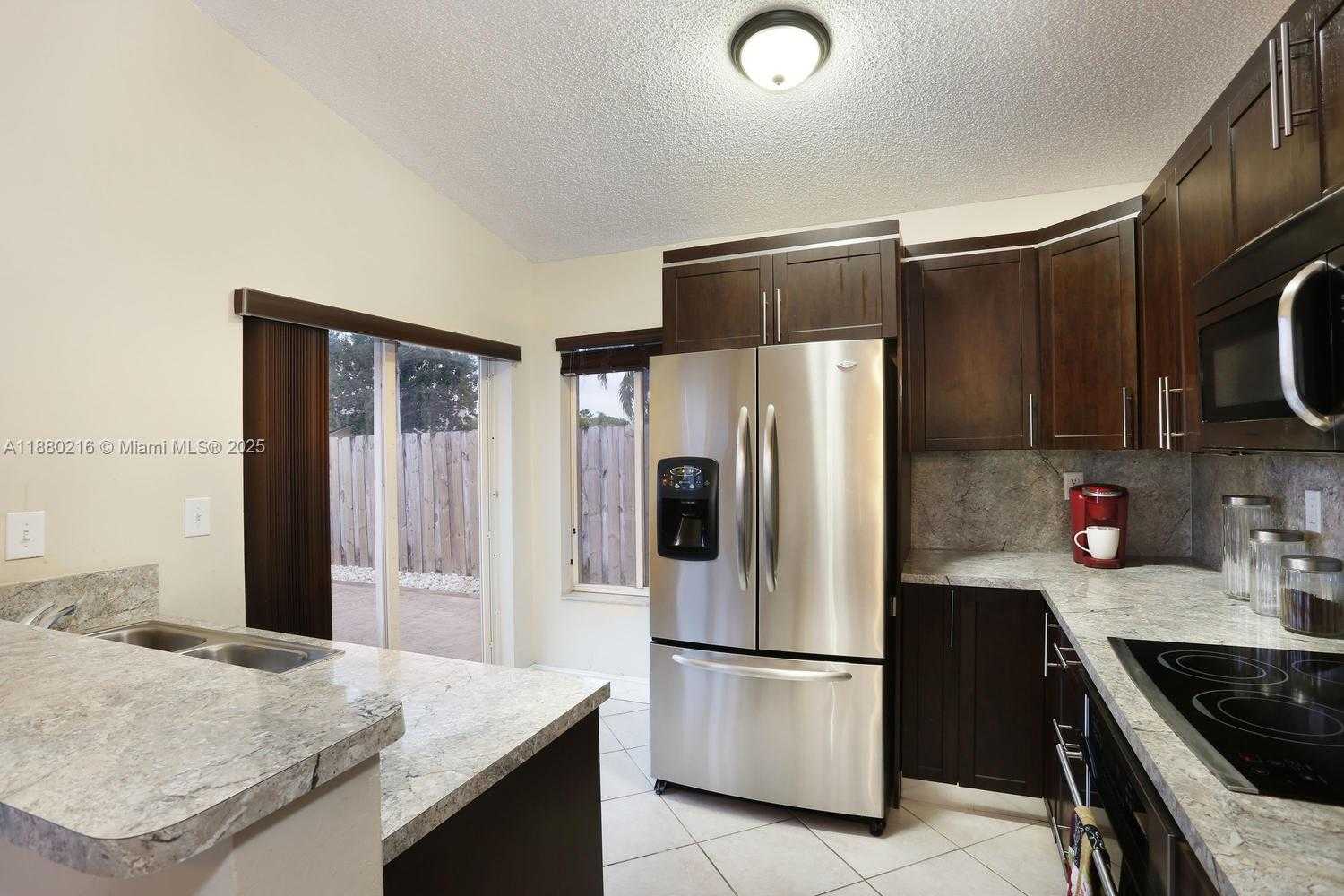 Small Image of 14285 SOUTH WEST 176TH TER, Miami Number 9