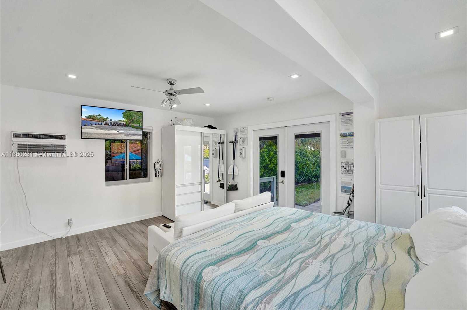 Small Image of 3305 NORTH EAST 16TH CT #Guest House, Fort Lauderdale Number 8