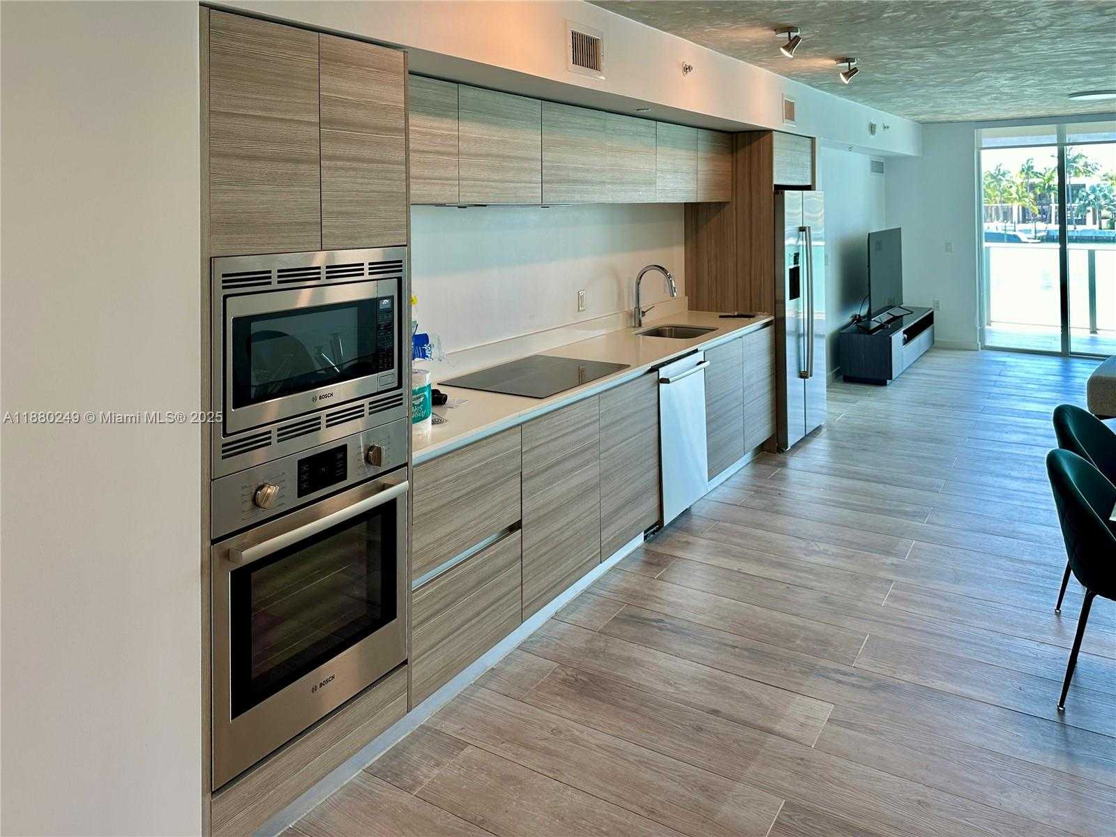 Small Image of 6620 INDIAN CREEK DR #209, Miami Beach Number 11